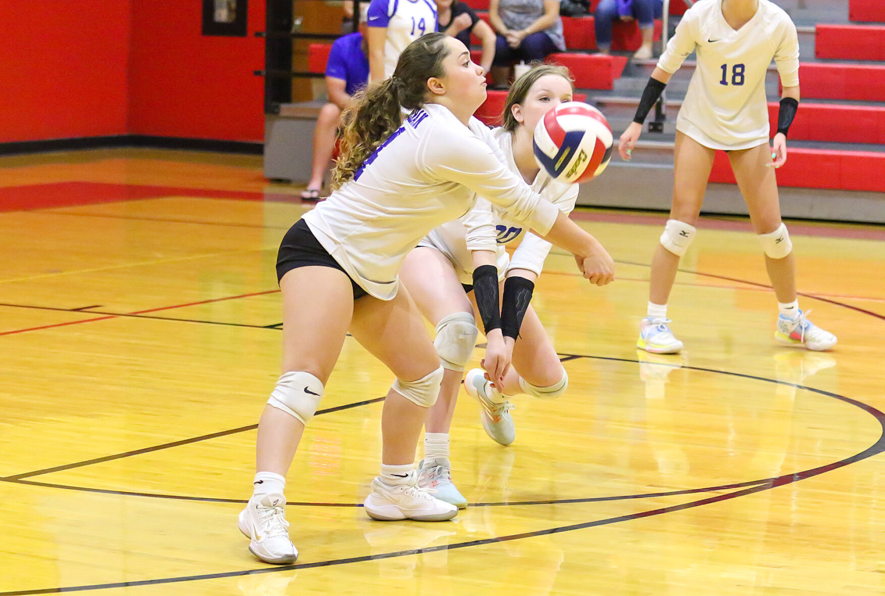 Incarnate Word vs. Lutheran St. Charles girls volleyball
